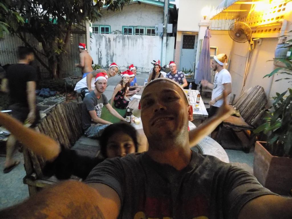 The Oasis Hostel (Adults Only) Бангкок Екстер'єр фото