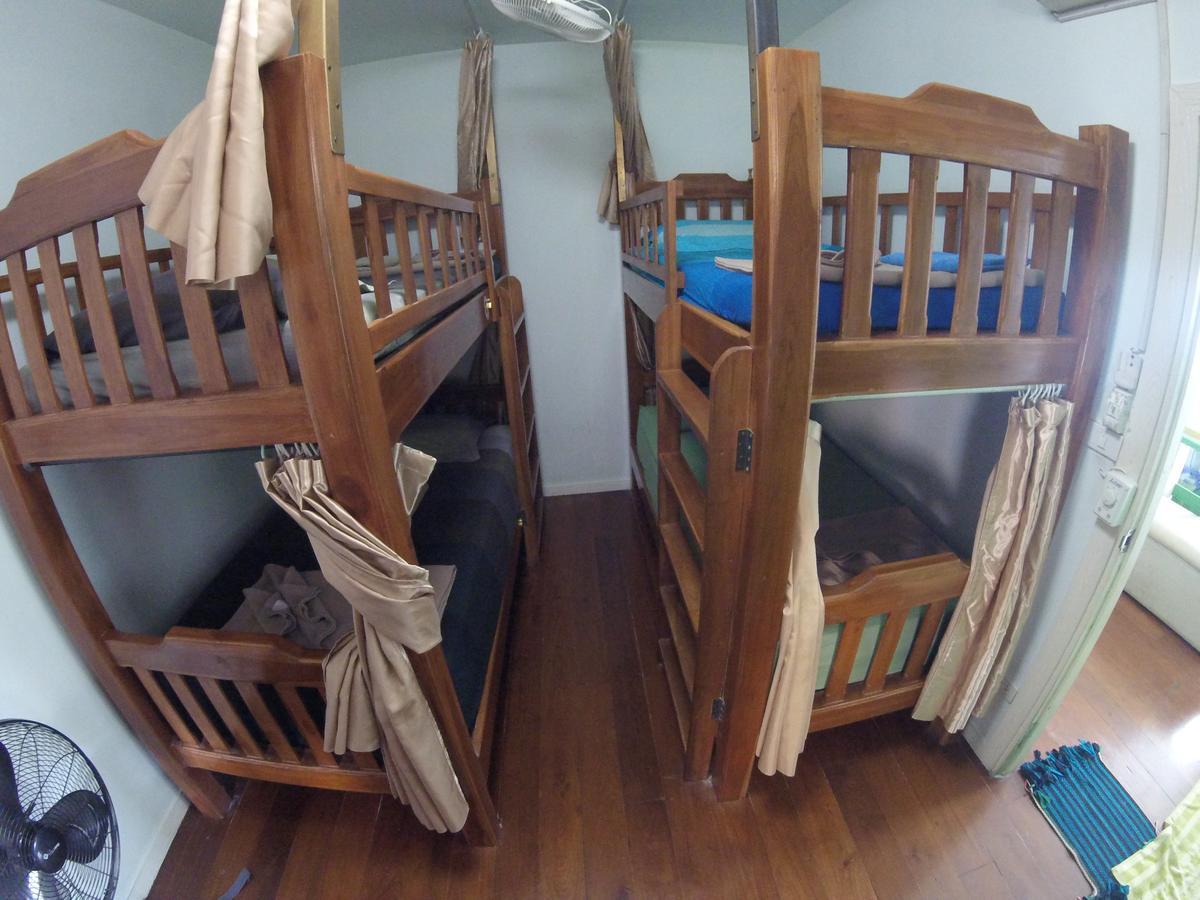 The Oasis Hostel (Adults Only) Бангкок Екстер'єр фото